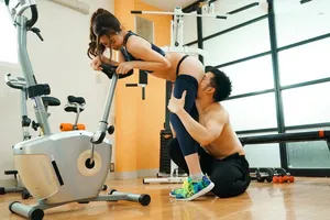 Xin ông xã đi tập gym, bà xã vụng trộm với anh pt